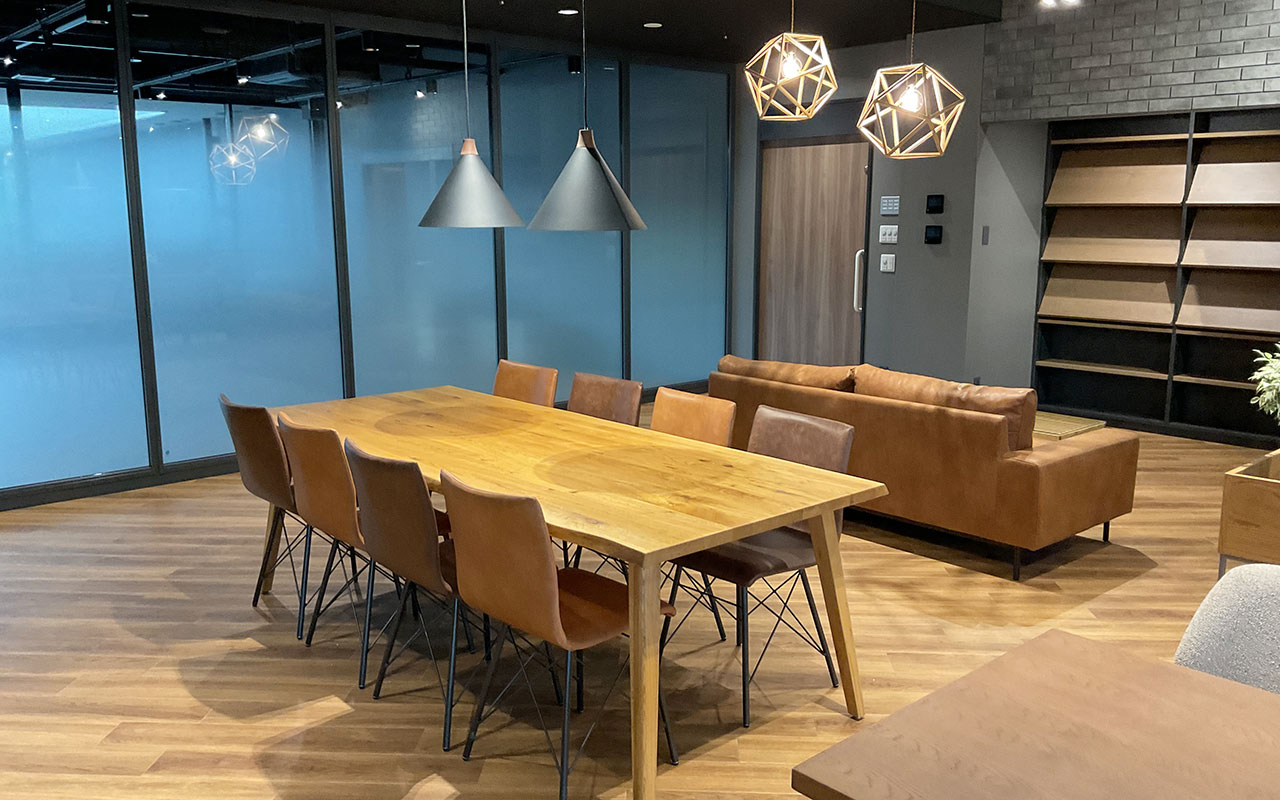 ミースダイニングテーブル クロスチェア クラッシュゲート法人