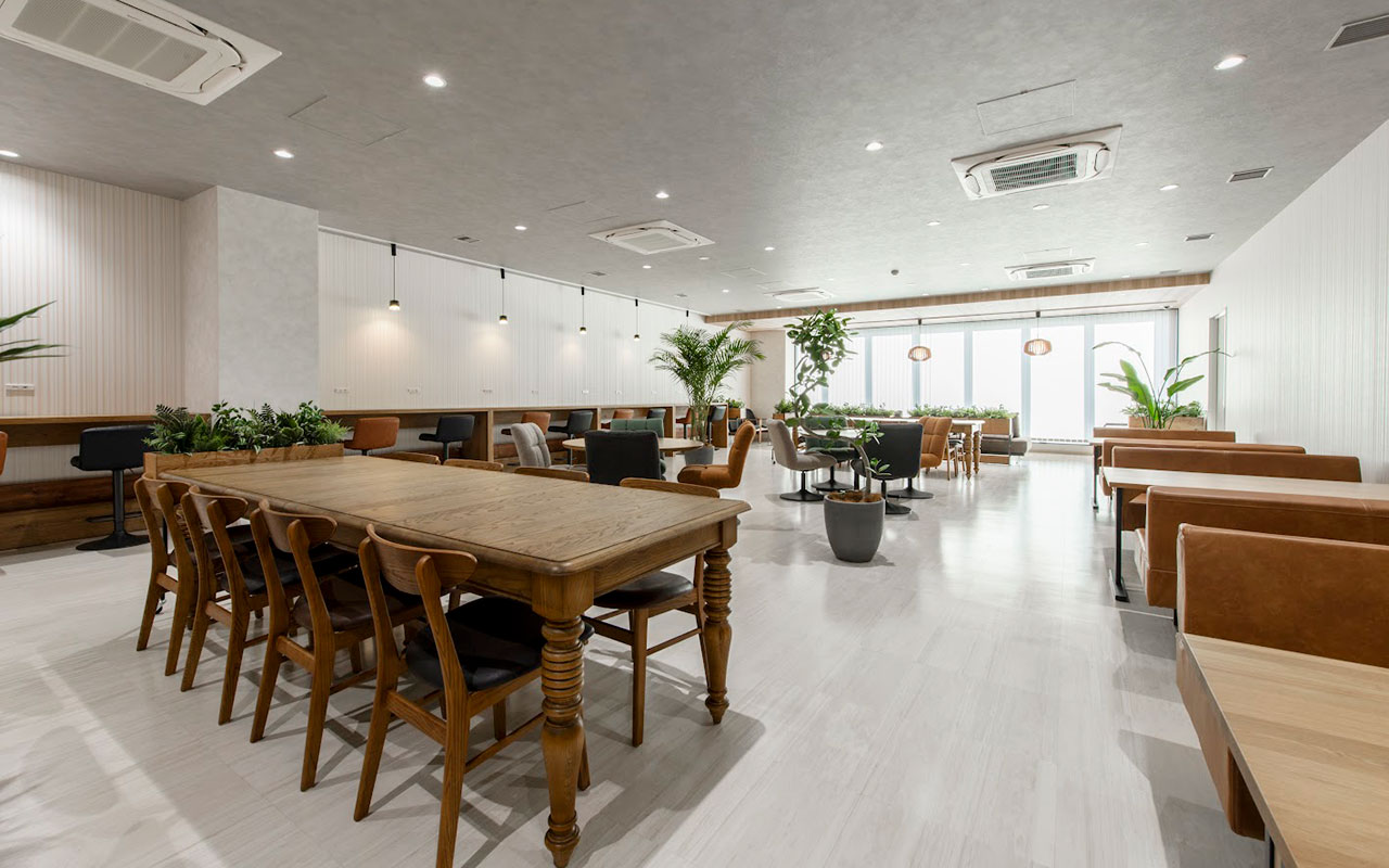 メルツダイニングテーブル マークチェア　ドックプランター　クラッシュゲート法人