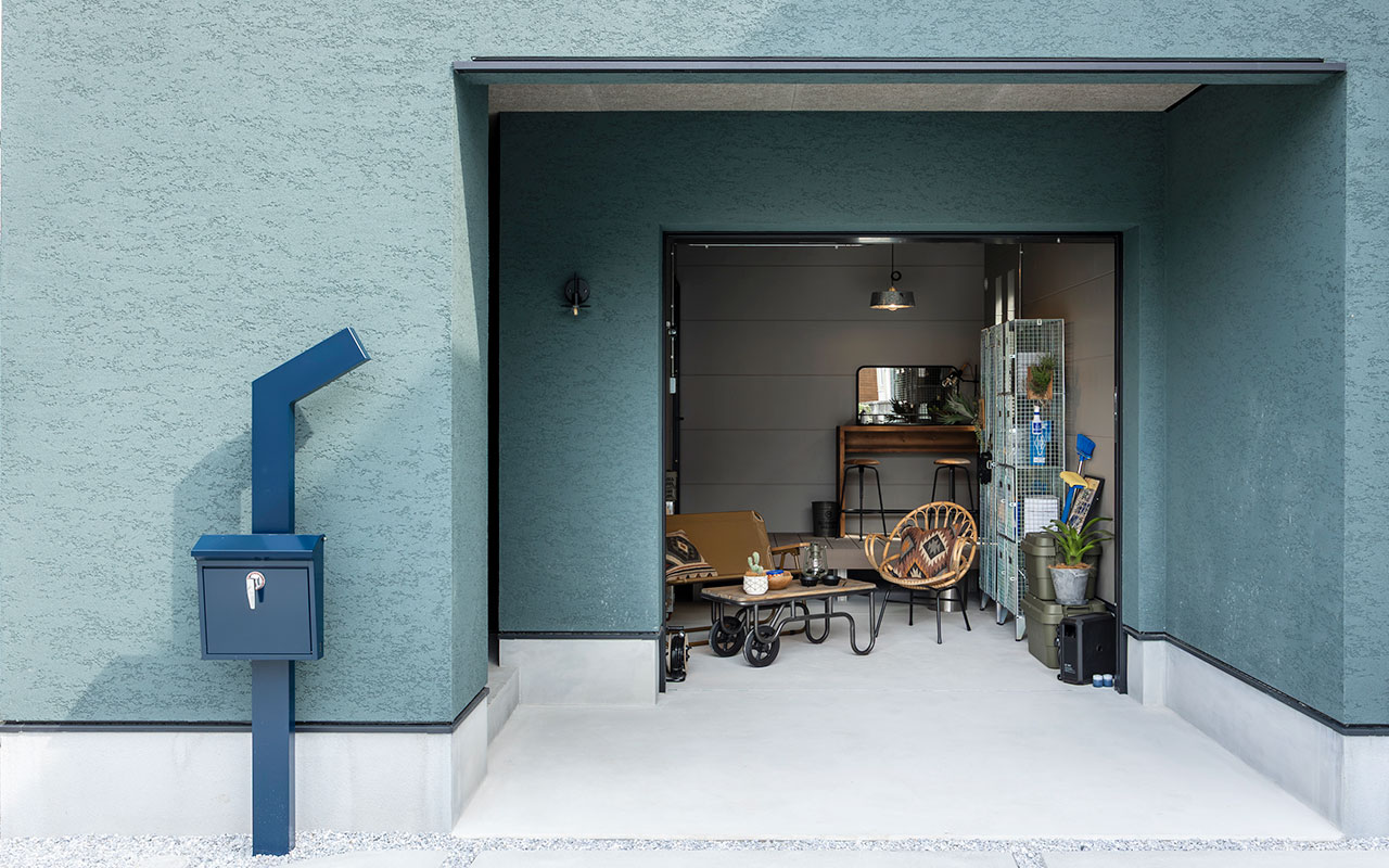 メッシュロッカーバンダム / ジャッカルミラー / ヴォッカカウンター / ビバルディラウンジチェア / カシャコーヒーテーブル / クラッシュゲート法人